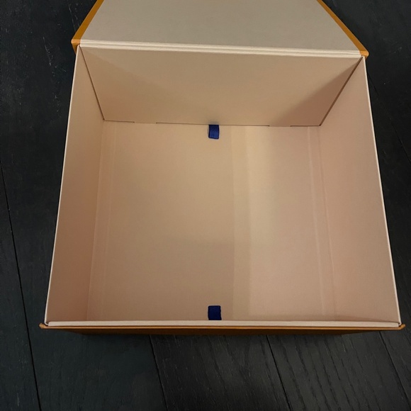 Louis Vuitton full set large empty box shopping bag home decoration storage - Picture 8 of 8
